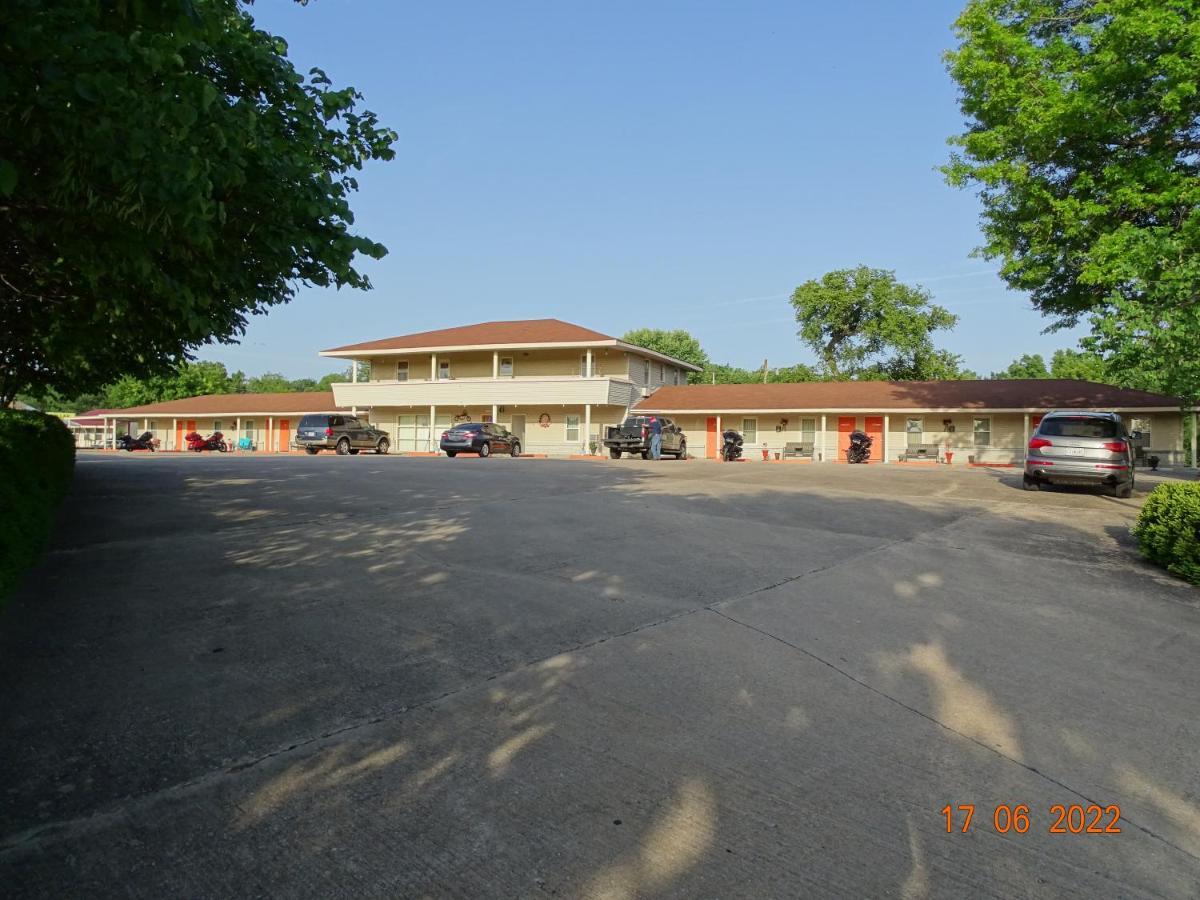 Best Budget Inn Carthage Bagian luar foto