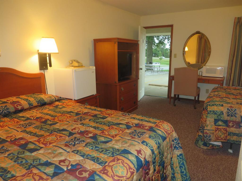 Best Budget Inn Carthage Ruang foto